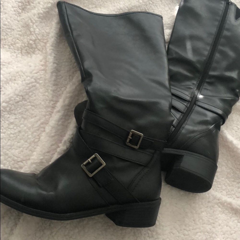 Black riding zip up boots with wide calf